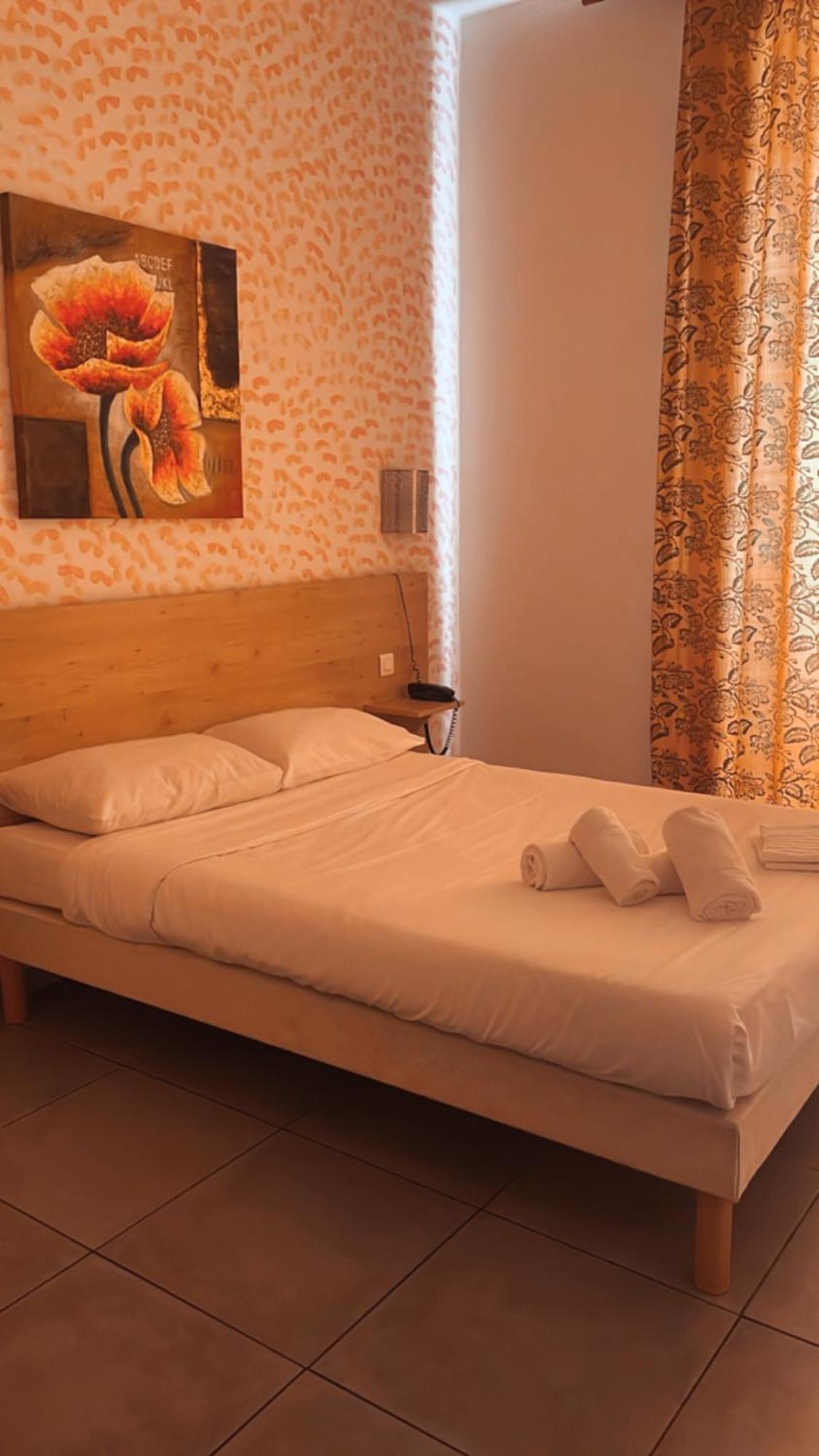 ริเวียรา โฮเต็ล Hotel บาสเตีย ภายนอก รูปภาพ