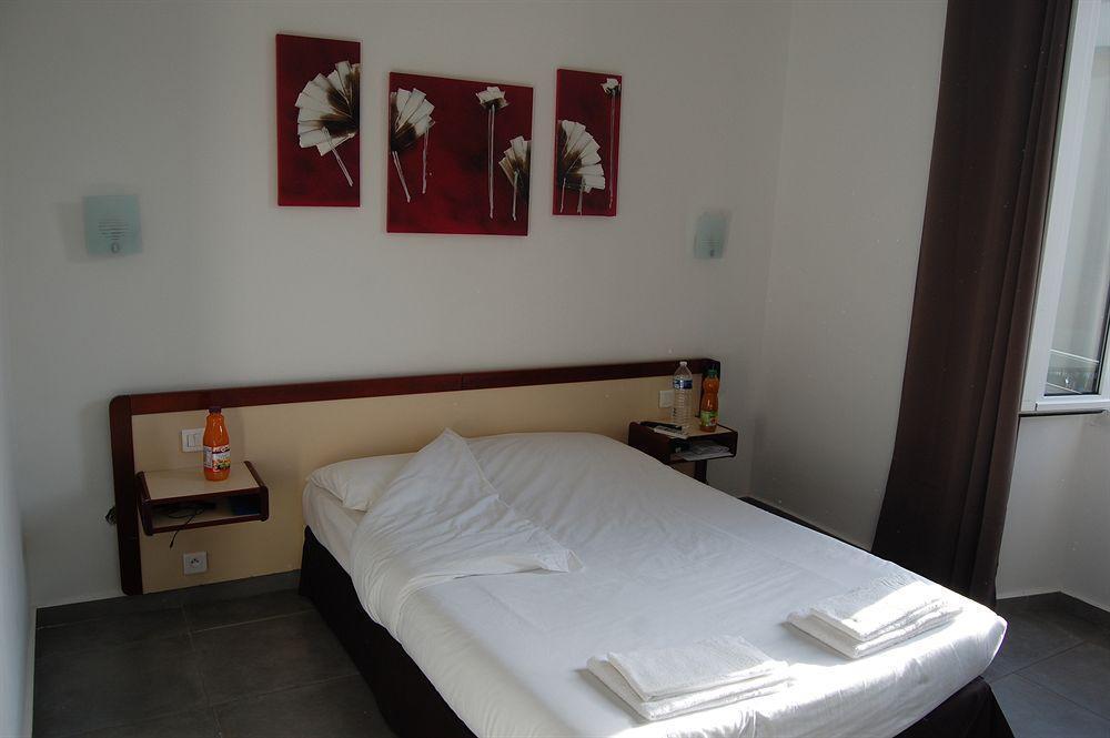 ริเวียรา โฮเต็ล Hotel บาสเตีย ภายนอก รูปภาพ