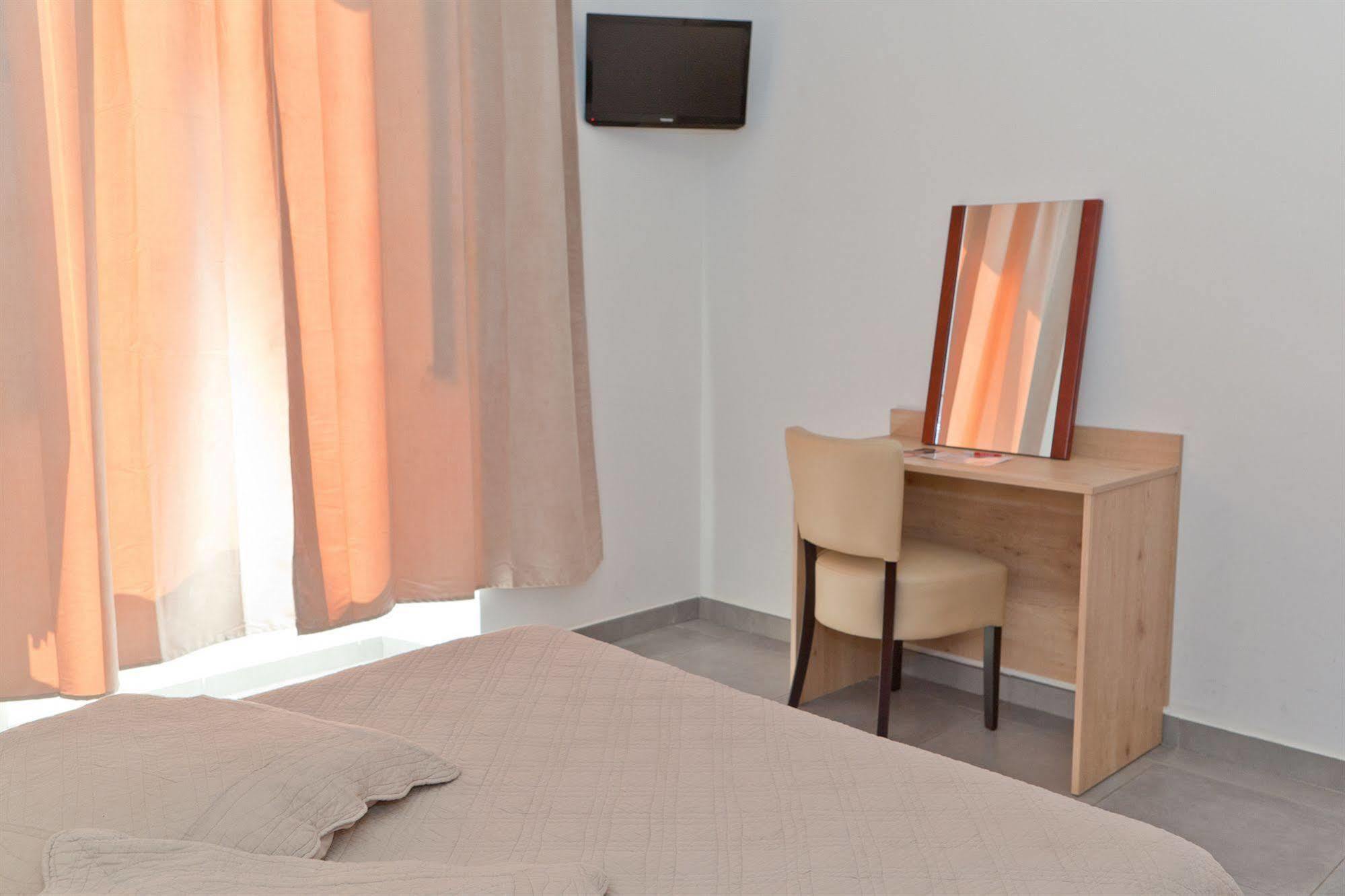 ริเวียรา โฮเต็ล Hotel บาสเตีย ภายนอก รูปภาพ